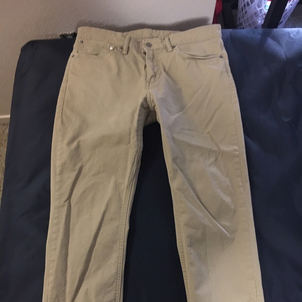 34 waist 30 length Levi's jeans