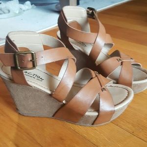 Strappy Kenneth Cole Wedge Sandals