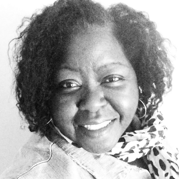 Meet your Posher, Yesha - Picture 3 of 4