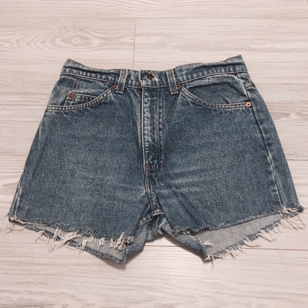 LEVI'S Dark Distressed Denim Shorts
