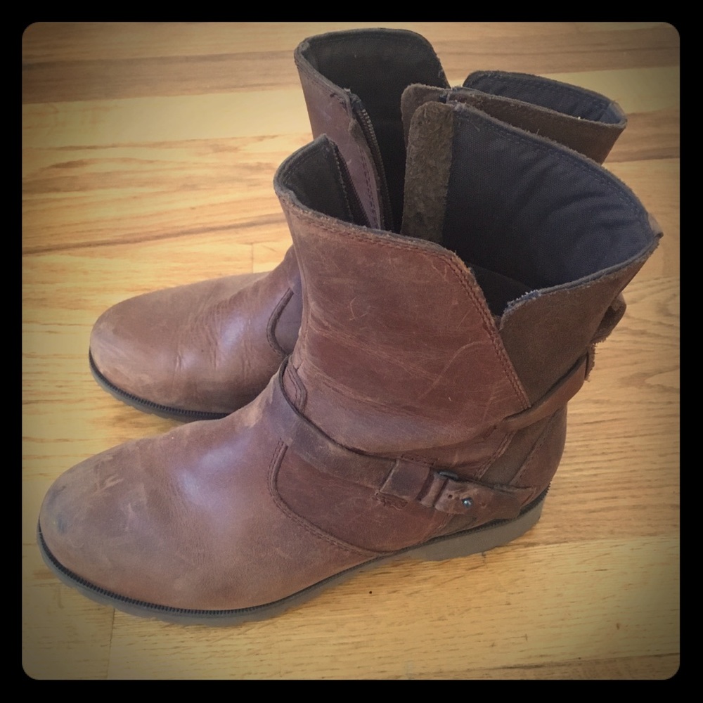 Teva waterproof booties