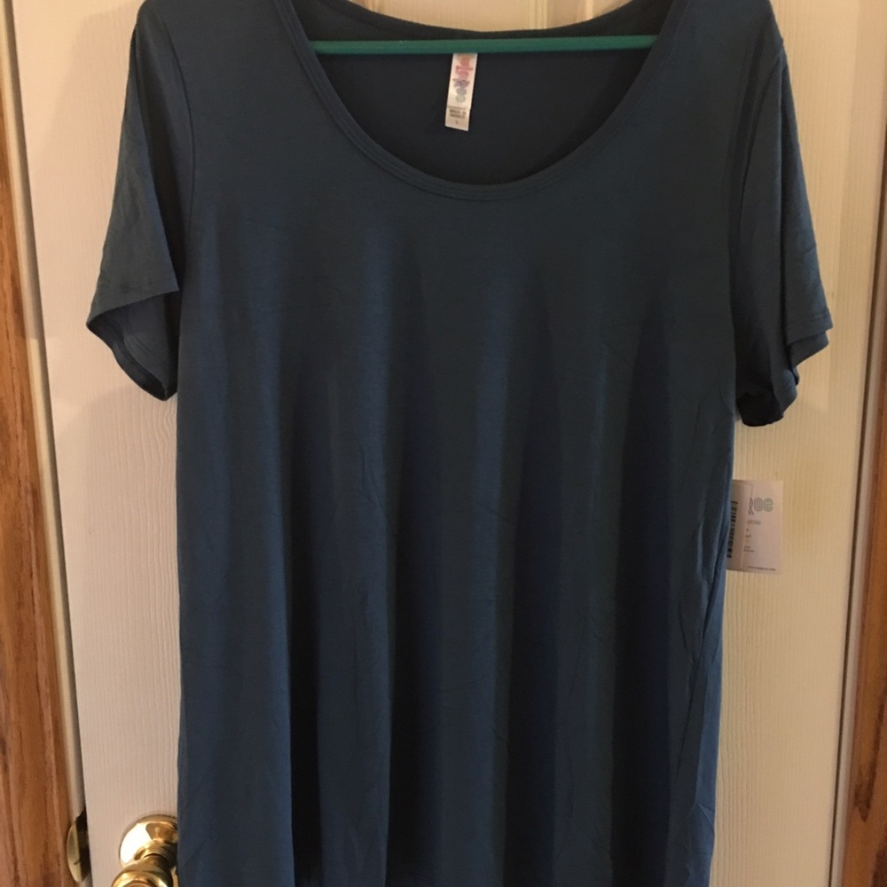 LuLaroe classic tee