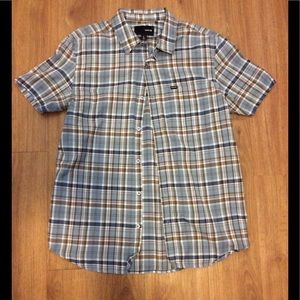HURLY SHORT SLEEVE BUTTON DOWN