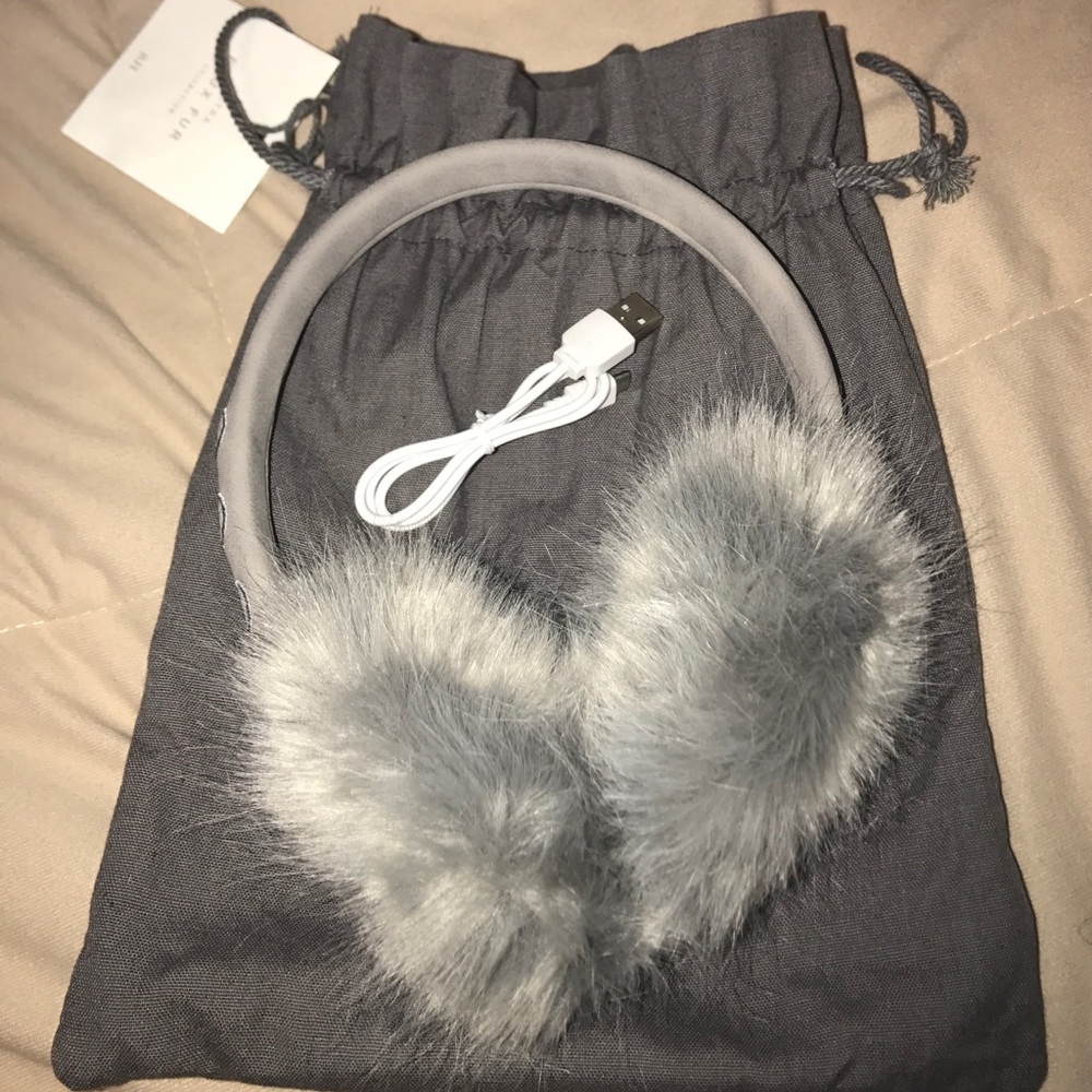 Bluetooth earmuffs