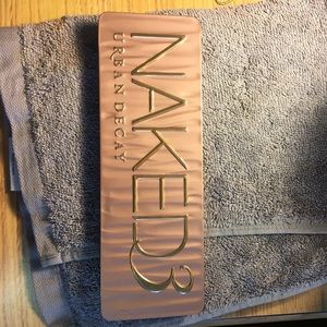 naked 3