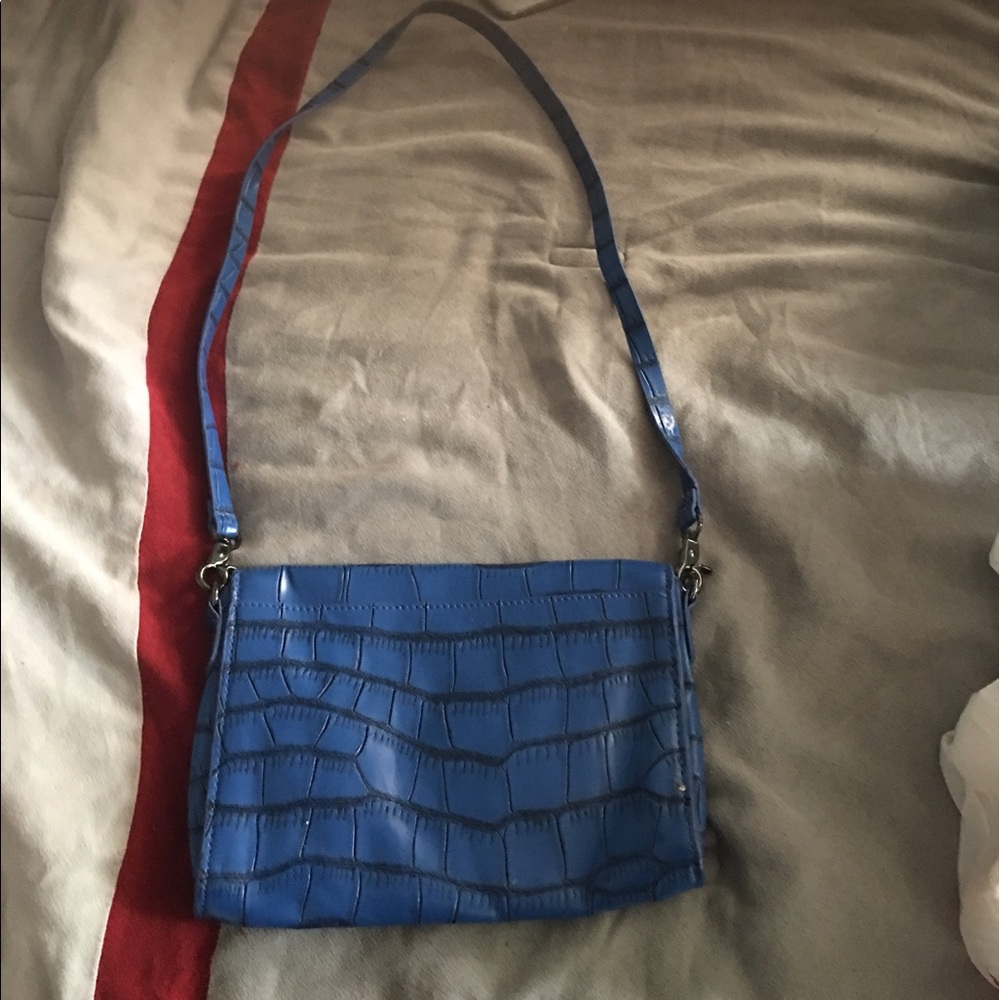 Blue purse - Picture 2 of 2