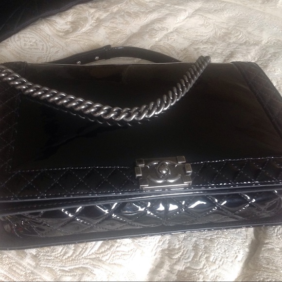 ‼️SOLD‼️ Chanel boy patent leather reverso maxi XL - Picture 3 of 7