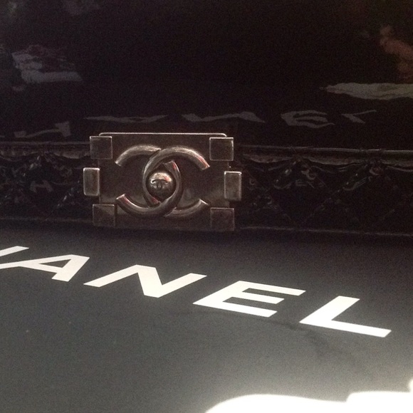 ‼️SOLD‼️ Chanel boy patent leather reverso maxi XL - Picture 4 of 7