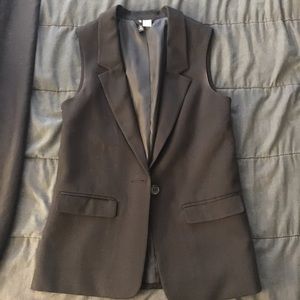 Sleeveless Blazer