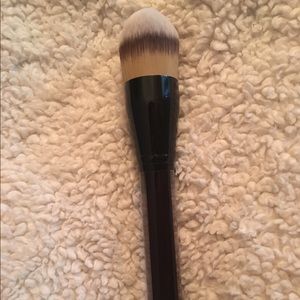 Foundation brush