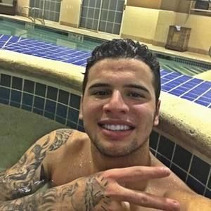 Meet your Posher, Augusto