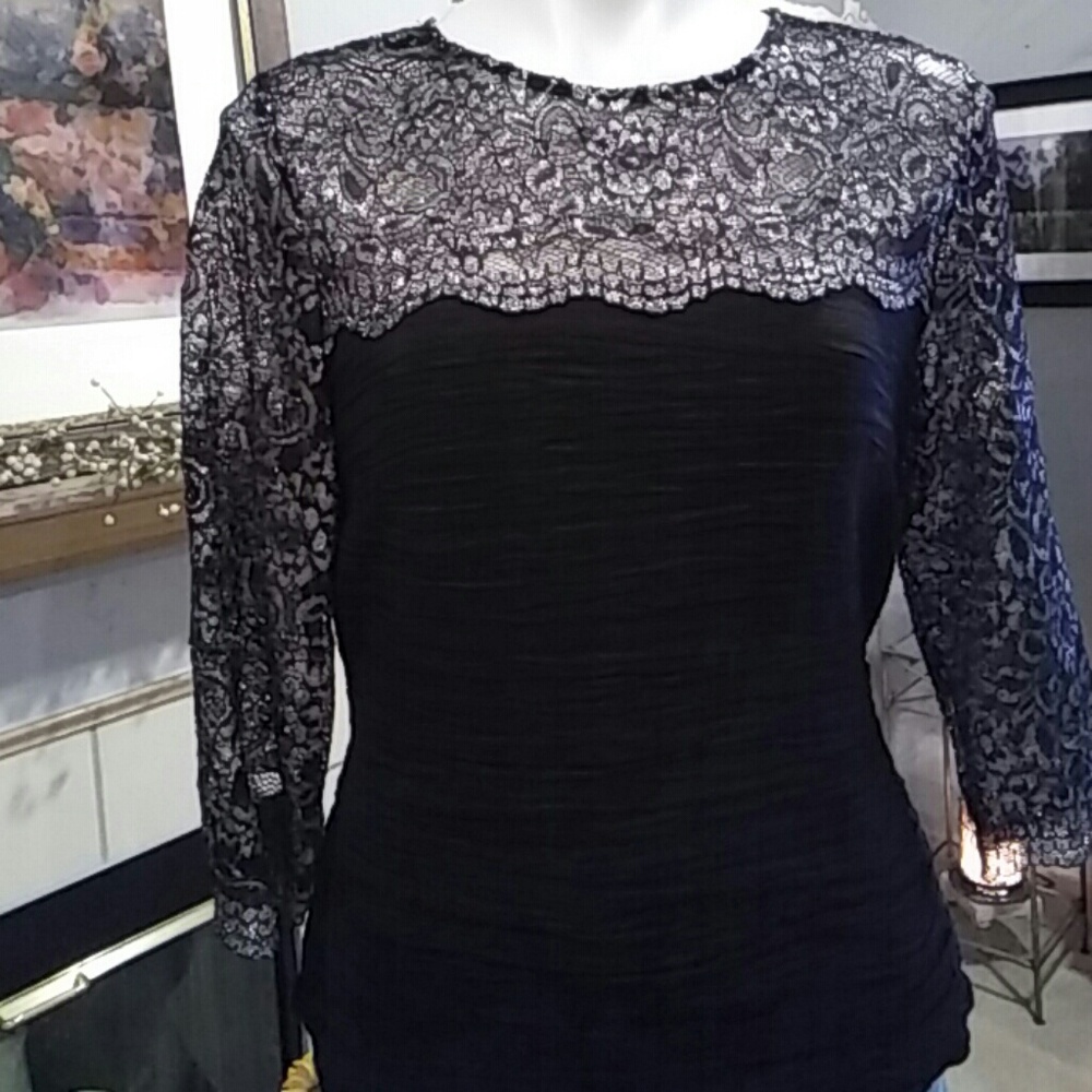 Alex Evenings lace top