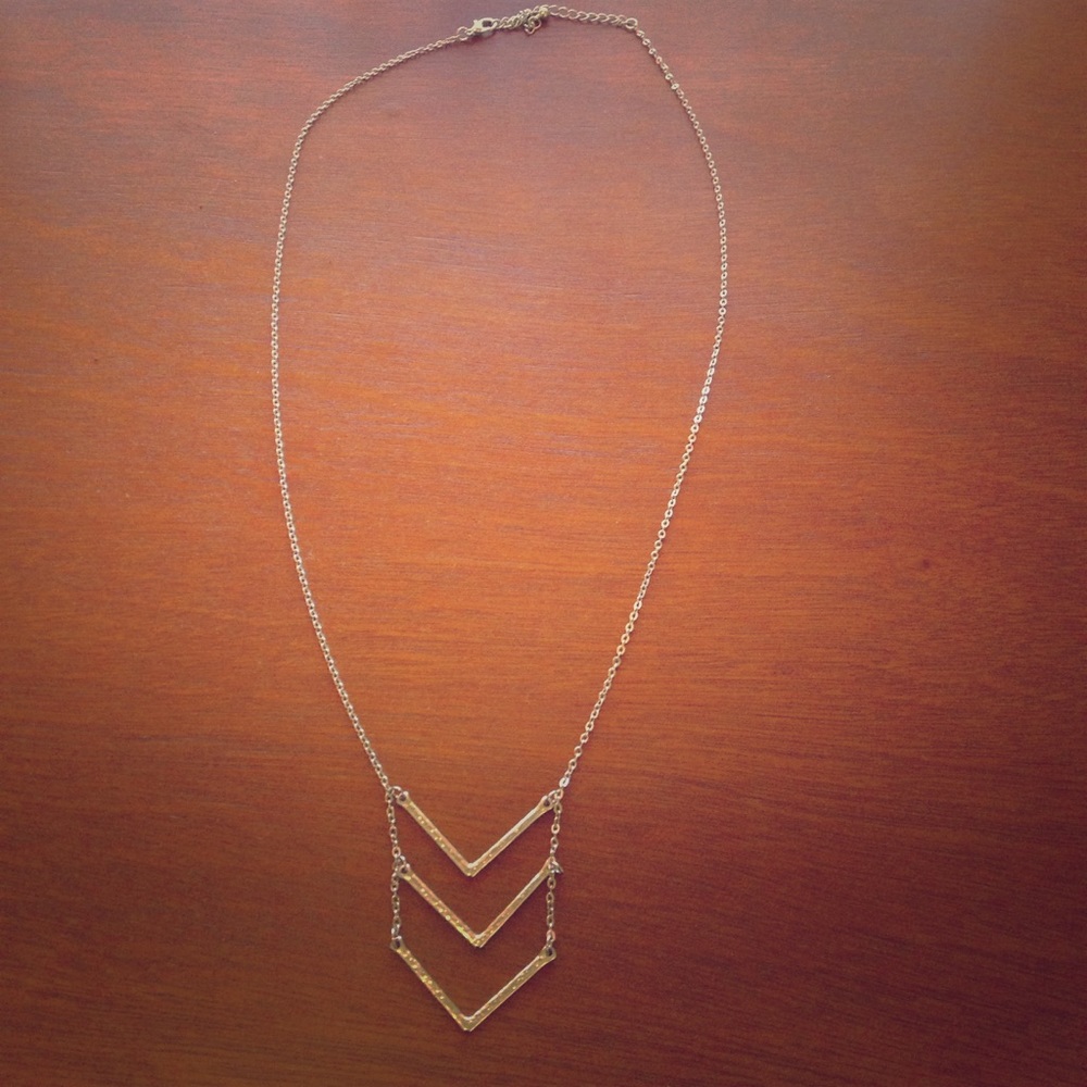 Silver chevron necklace