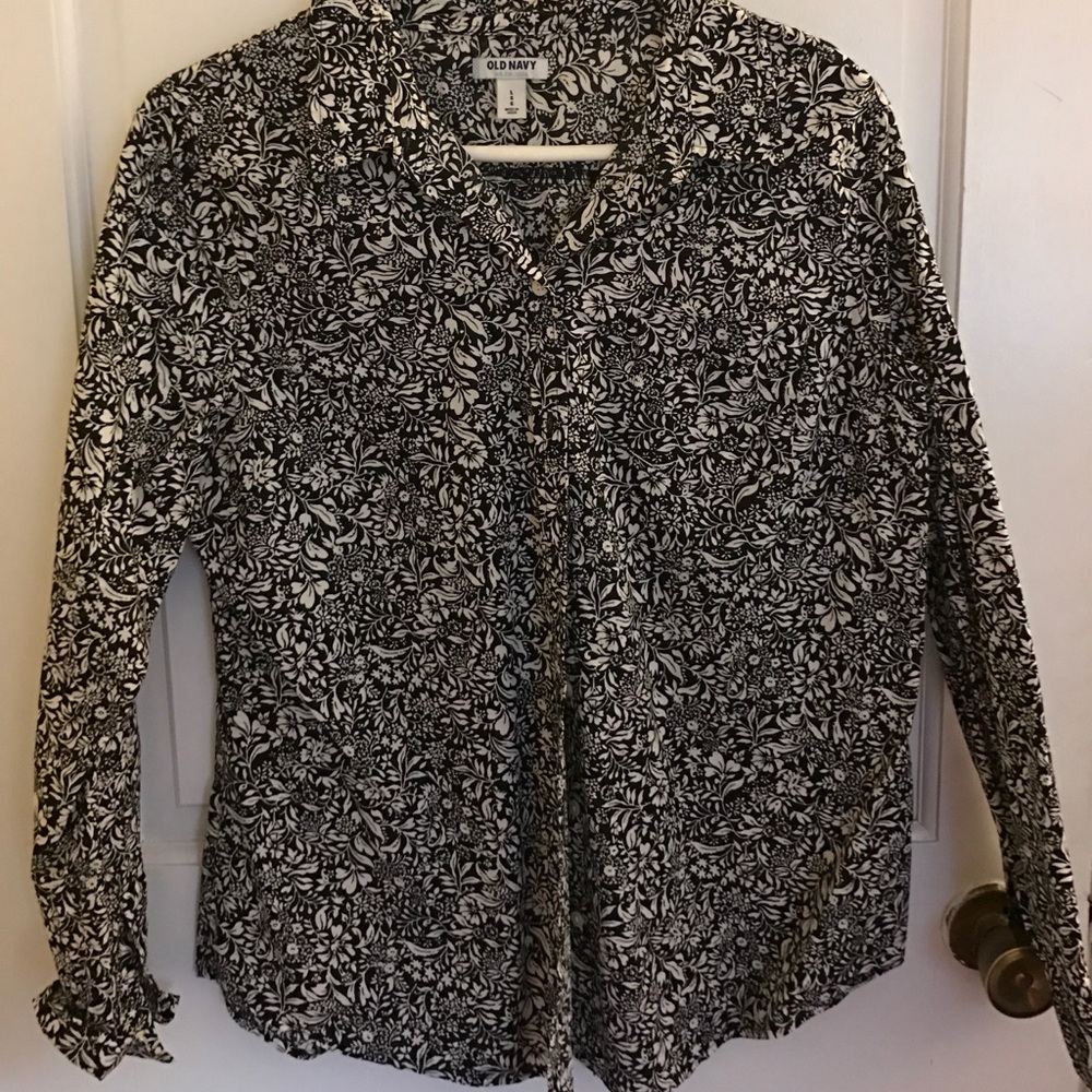 Old navy large button down shirt