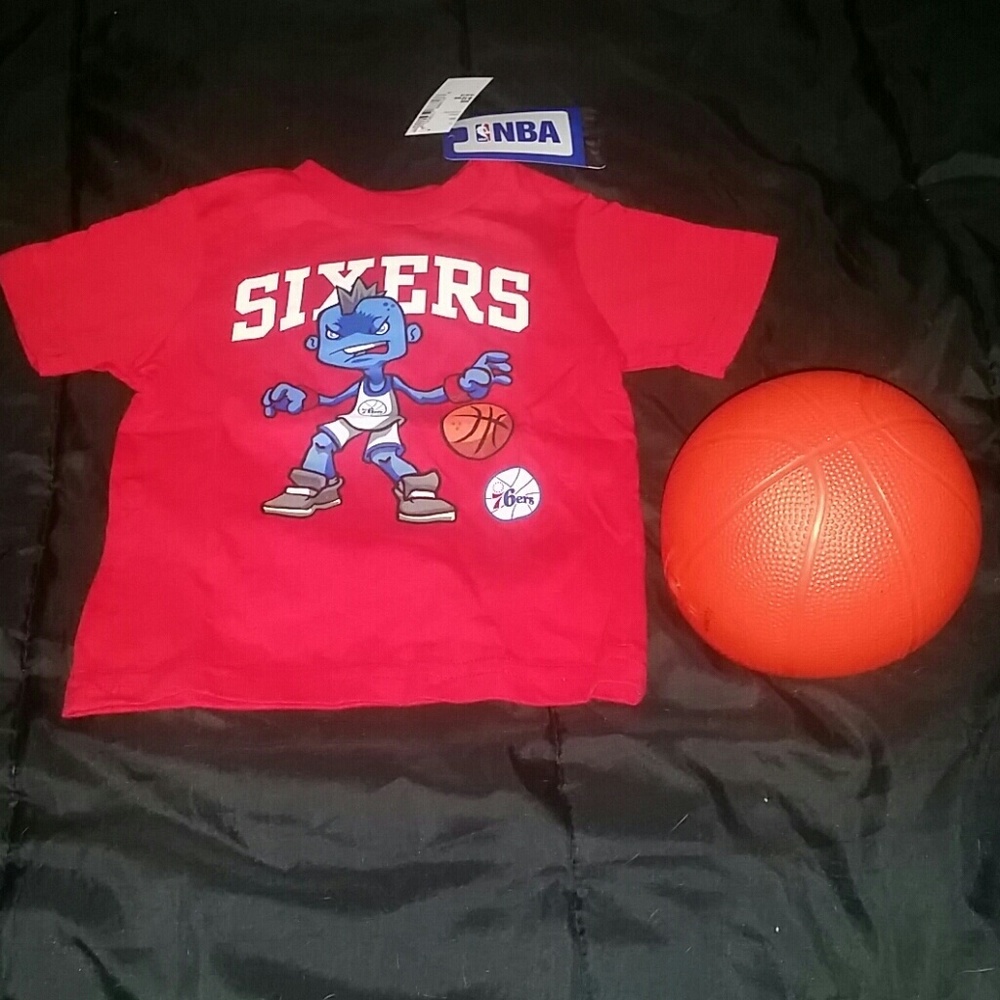 NBA SIXERS TEE