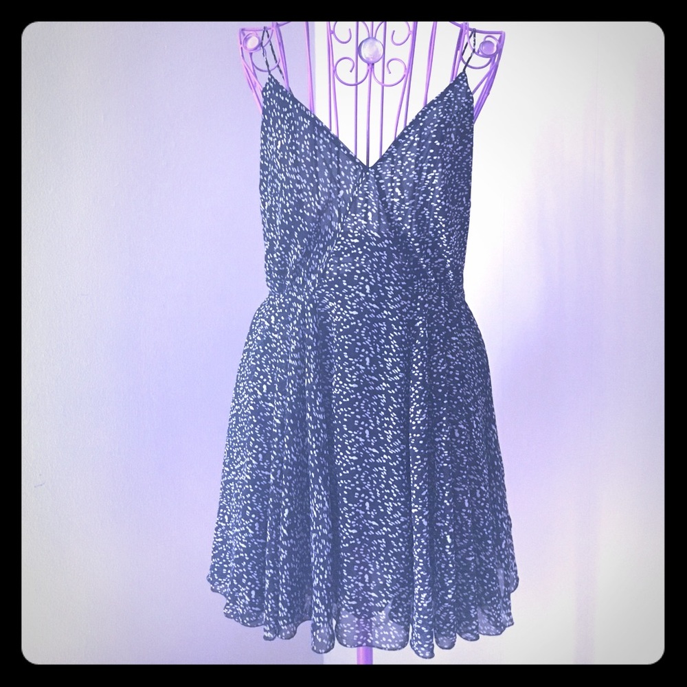LAST CALL 9/11/22 - Open Back V-Neck Black Cream Gypsy Boho Dress