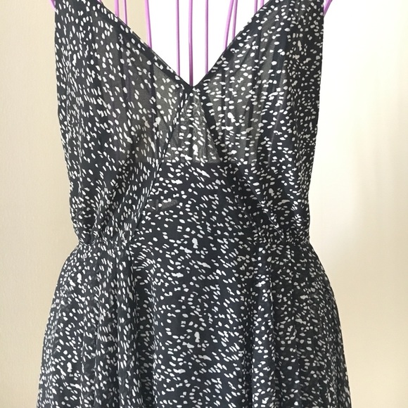 LAST CALL 9/11/22 - Open Back V-Neck Black Cream Gypsy Boho Dress - Picture 3 of 7