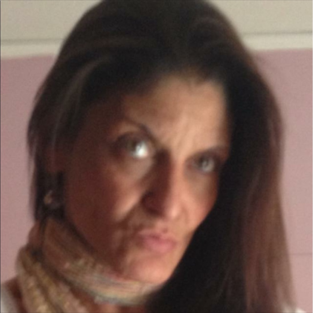 Meet your Posher, Lori