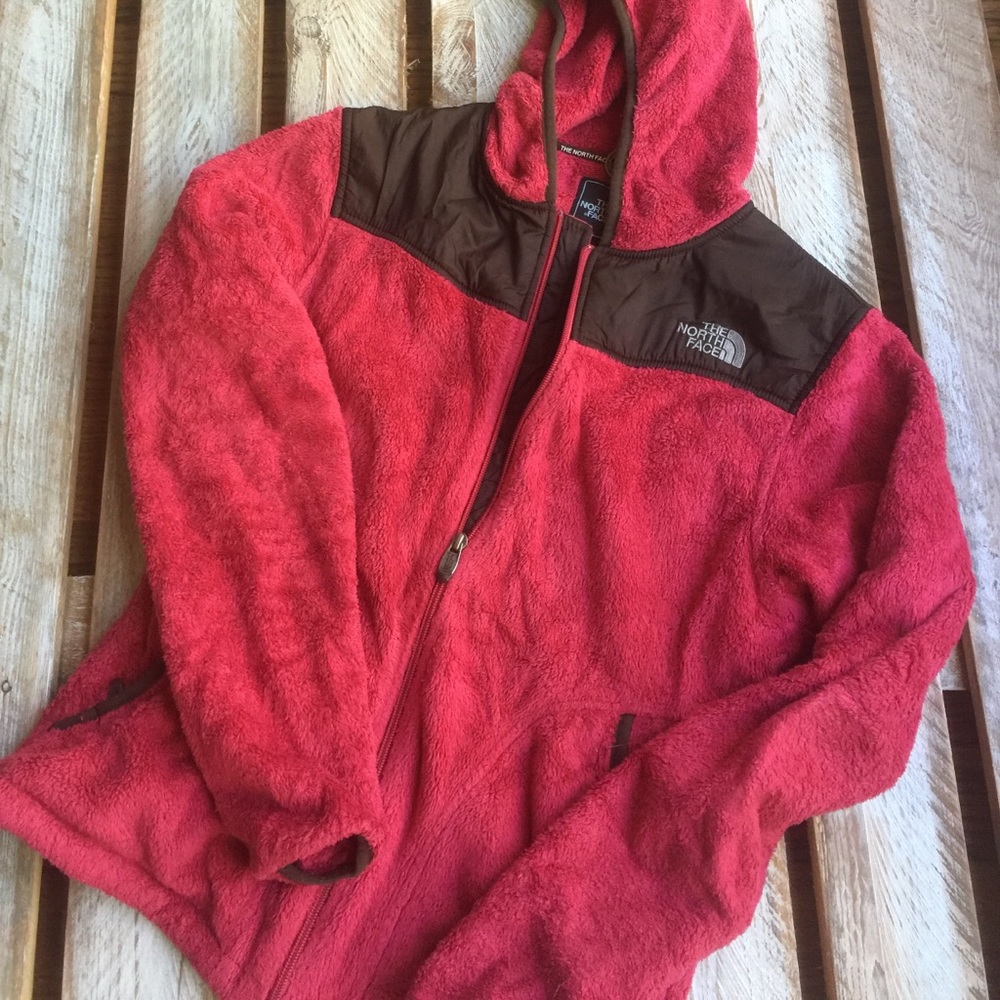 Pink/ brown fuzzy north face!! 💕