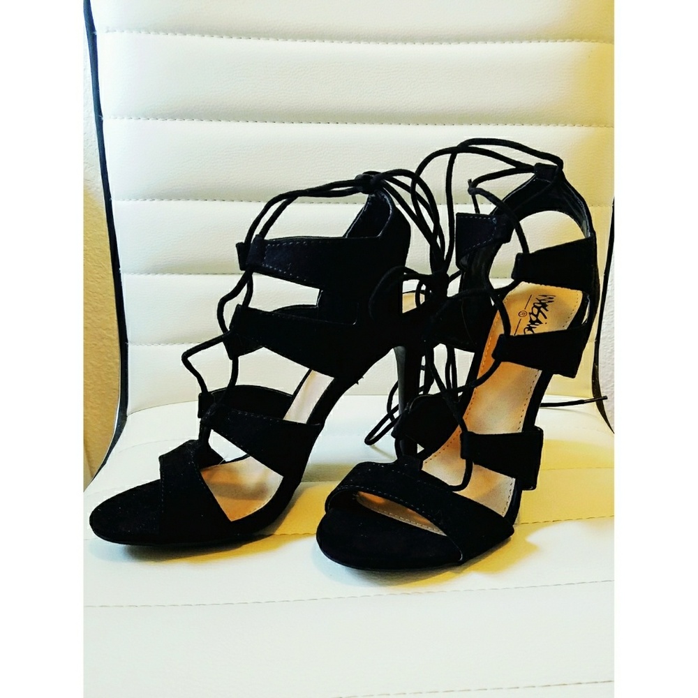 Lace up black heels size 7