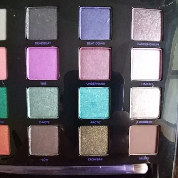 Urban Decay Vice 4 palette - Picture 6 of 6