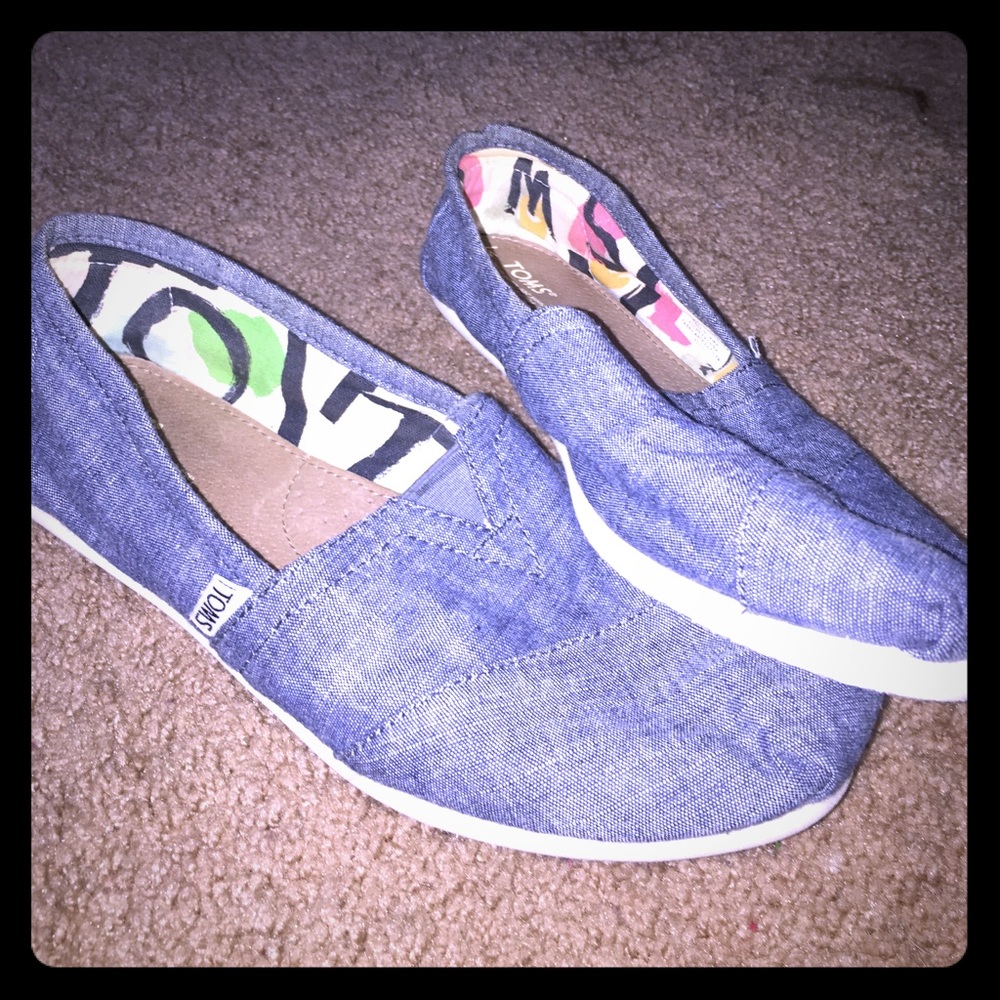 TOMS canvas shoes