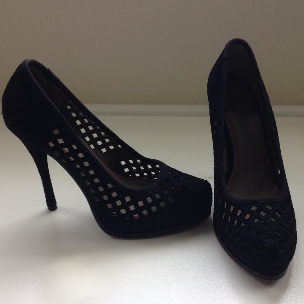 5 1/2 Inch Heels with Unique Design