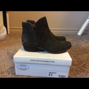 Olive green leather lucky brand booties