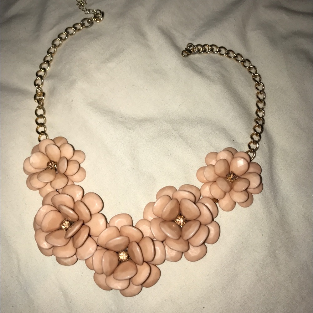 Flower necklace
