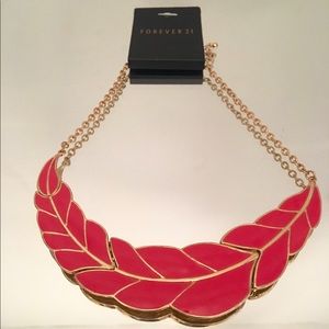 Forever 21 brand new costume jewelry-necklace