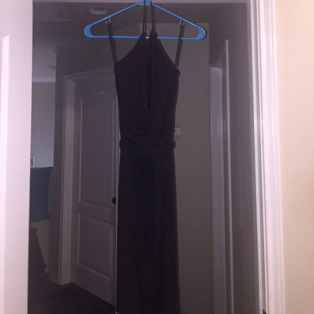 5 7 9 small black dress