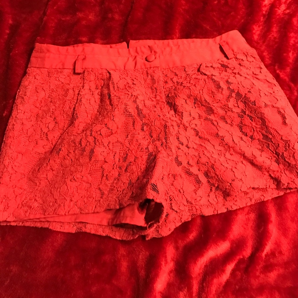 red lace shorts