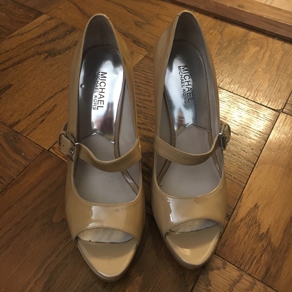 Michael Kors Nude Peep Toe Pumps - Picture 3 of 3