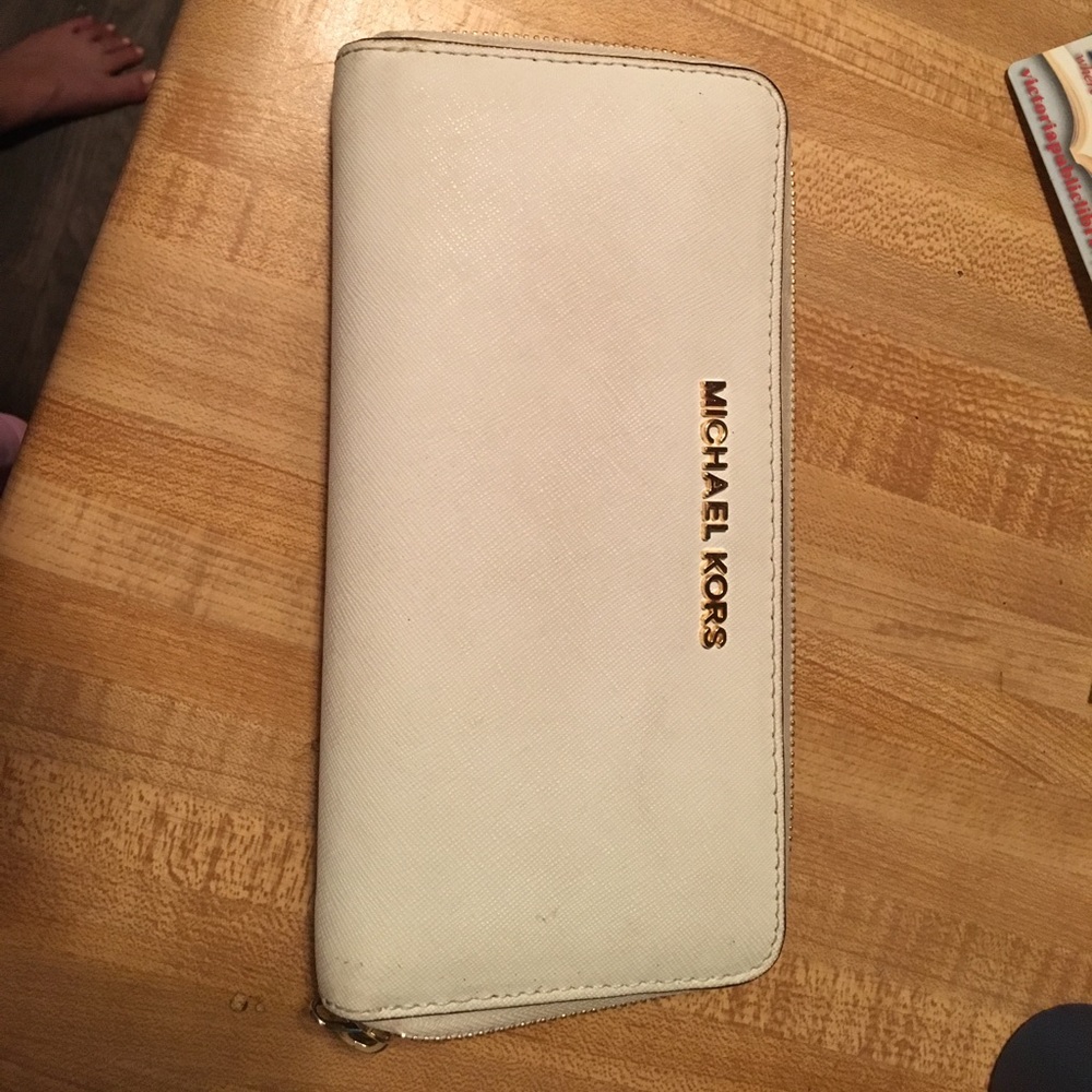 Michael Kors Jet Set wallet
