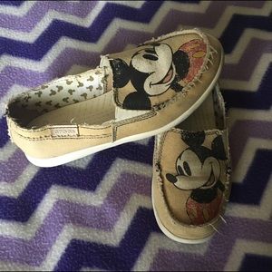 Disneyland Mickey Mouse Crocs