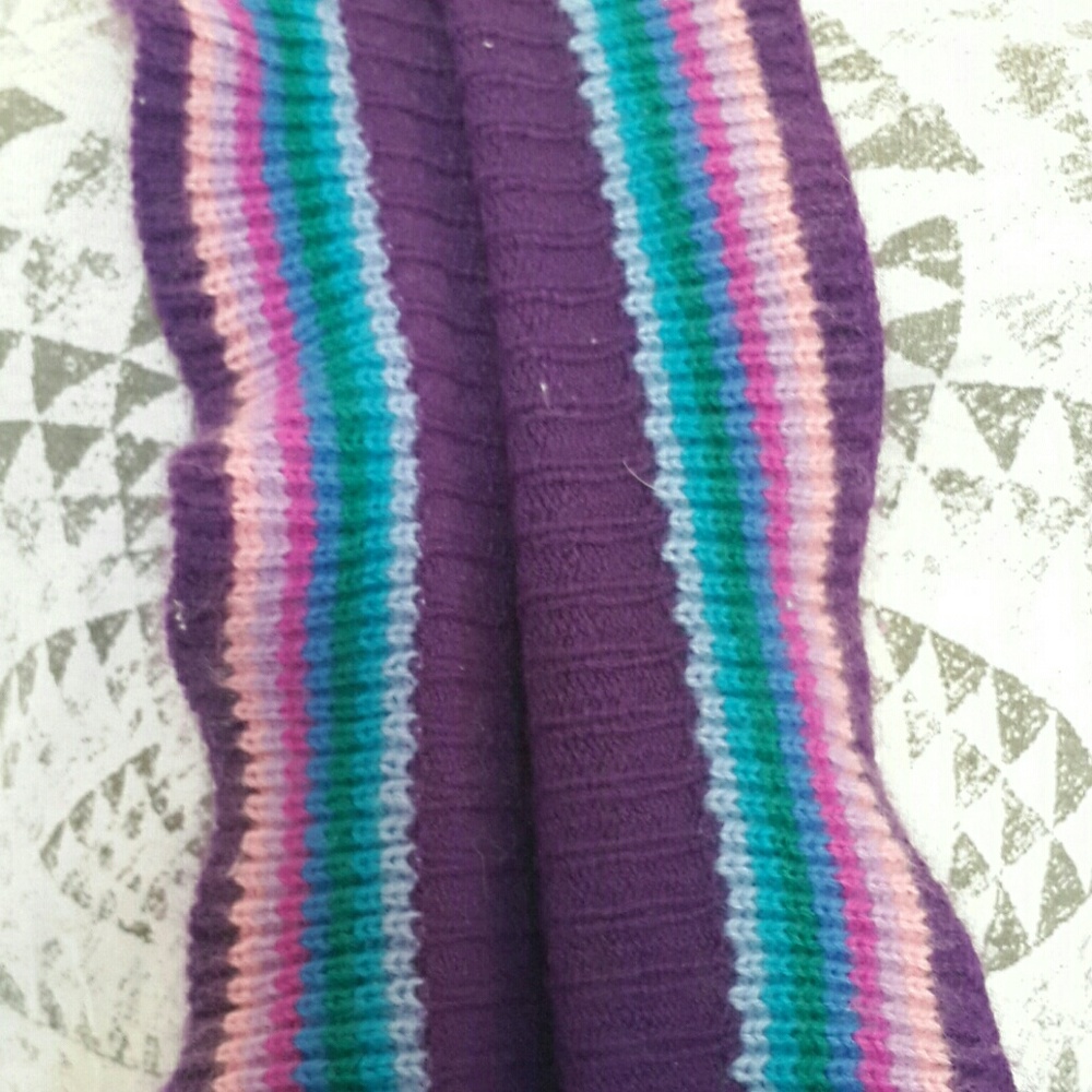 Purple scarf - Picture 2 of 2