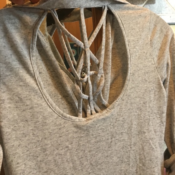 Threads shirt - Picture 3 of 4