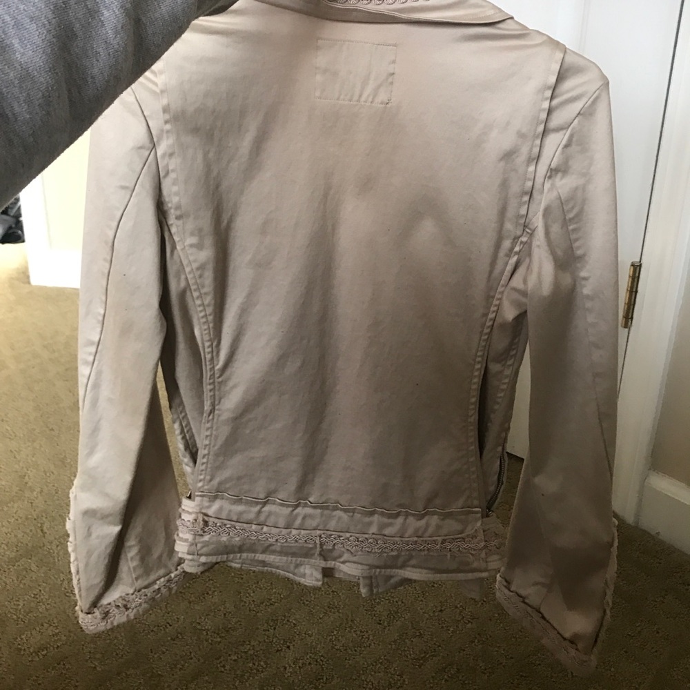 Tan jacket - Picture 2 of 2