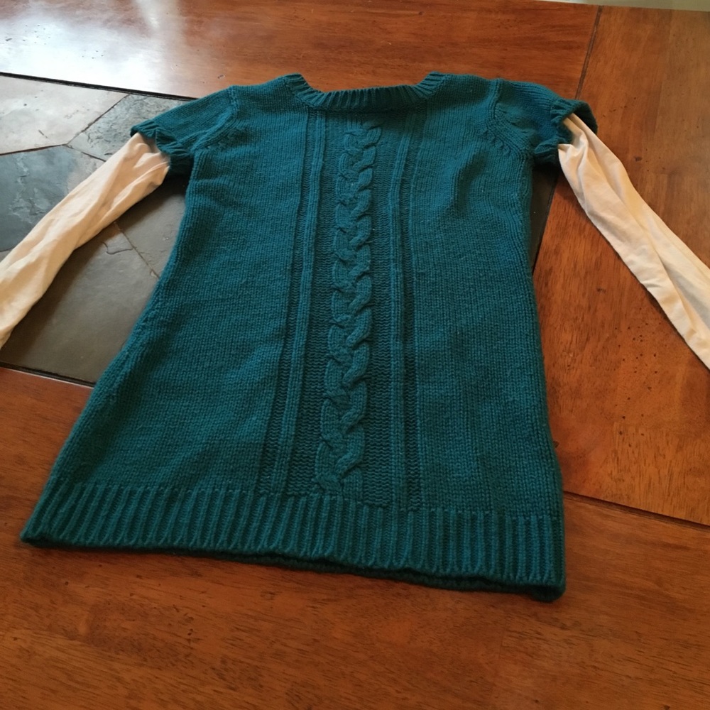 Girls m turquoise sweater with white cotton sleeve