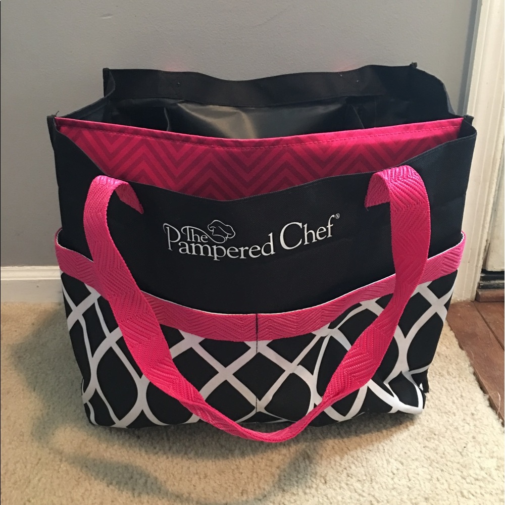Pampered chef large tote