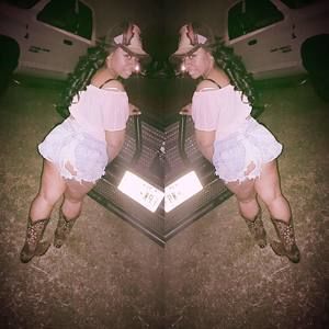 Meet your Posher, Diamond