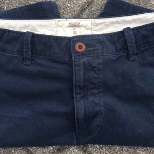 Hollister men's classic fit short 32 waist-navy