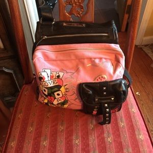 ED HARDY CONVERTIBLE CROSS BODY/SHOULDER BAG