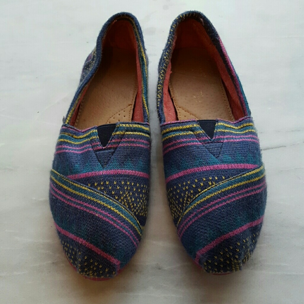 Toms slip on shoe