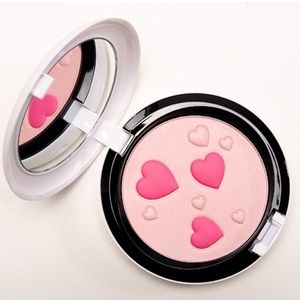 Mac x Archie's Girls "Veronica's Blush" Powder