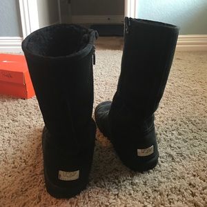 Black uggs