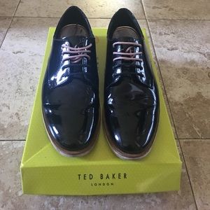 Vintage Ted Baker London Lomi Oxford