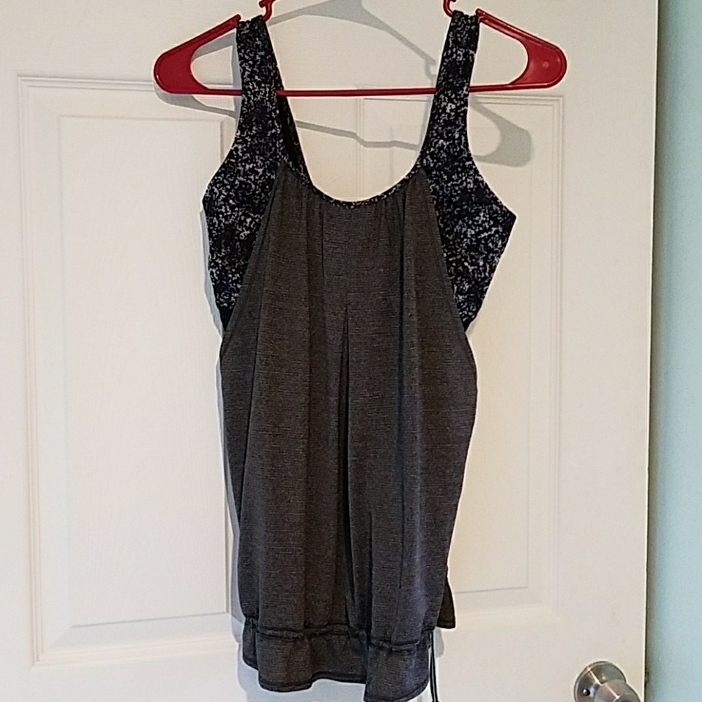 Lululemon No limit top