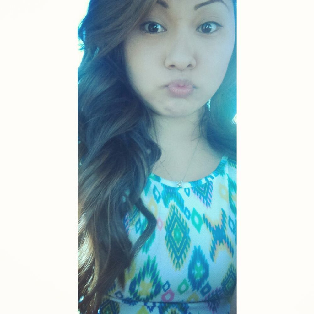 Meet your Posher, Desiray