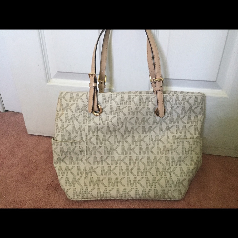 Michael Michael Kors East/West Signature Jet Set